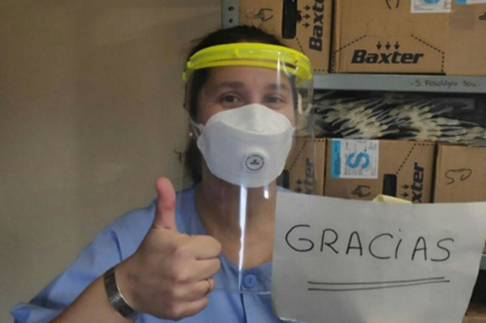 Pinoy In Spain Makes Face Shields For Health Workers Abs Cbn News