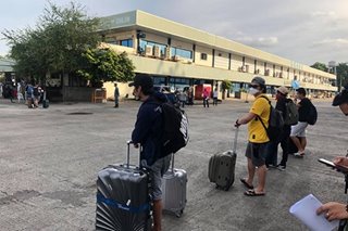 Mga stranded OFWs sa Metro Manila na pa-Iloilo, nakauwi na