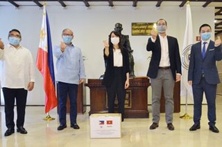 Vietnamese tycoon donates 750,000 face masks, 16,500 PPEs for DFA frontliners