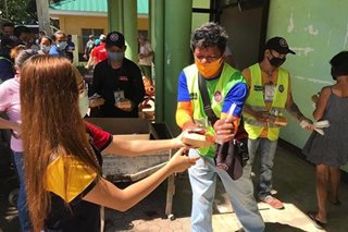 10,000 fried chicken handog sa Davao districts na may pinakakonting COVID-19 cases
