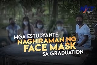 Mga estudyante, naghiraman ng face mask sa graduation
