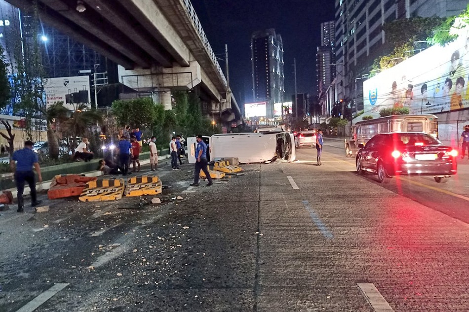 Mmda Isolated Cases Ang Mga Pagbangga Ng Bus Sa Edsa Concrete Barriers Abs Cbn News 5503