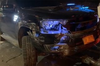 SUV sumalpok sa concrete barrier sa EDSA-Ortigas flyover