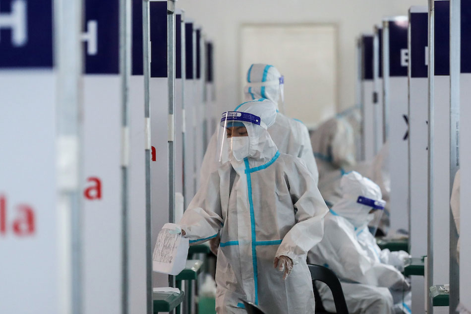 Philippines&#39; daily coronavirus testing capacity exceeds 50,000 1