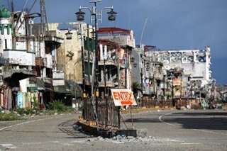 Mambabatas pinuna ang 'katahimikan' ni Duterte ukol sa Marawi rehab