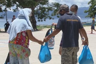 Ligtas bags, relief packs hatid sa 500 pamilya sa Sagnay, Camarines Sur