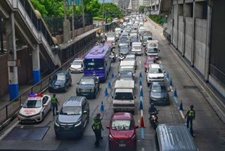 Checkpoints return as Metro Manila reverts to MECQ