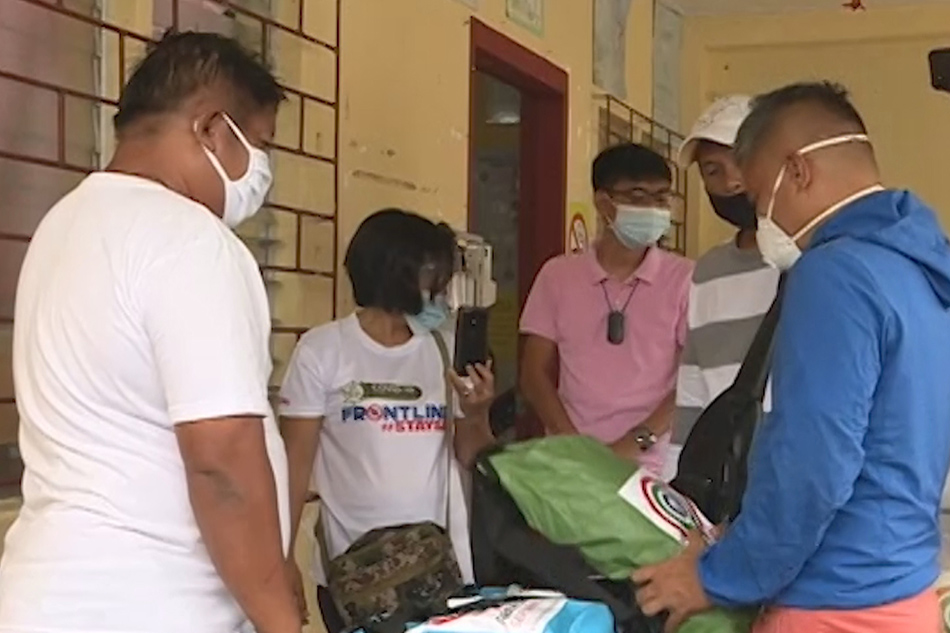 Daan-daang ligtas bags hatid sa mga residente sa Albay, Sorsogon