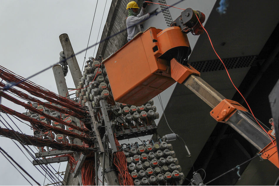 Meralco to continue business operations, meter readings despite lockdown 1