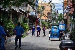 Local officials na umiipit sa telco binantaan ni Duterte: 'Idemanda ko kayo'