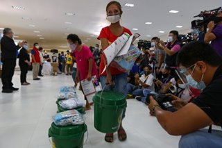 Face masks distribution for Rizal residents