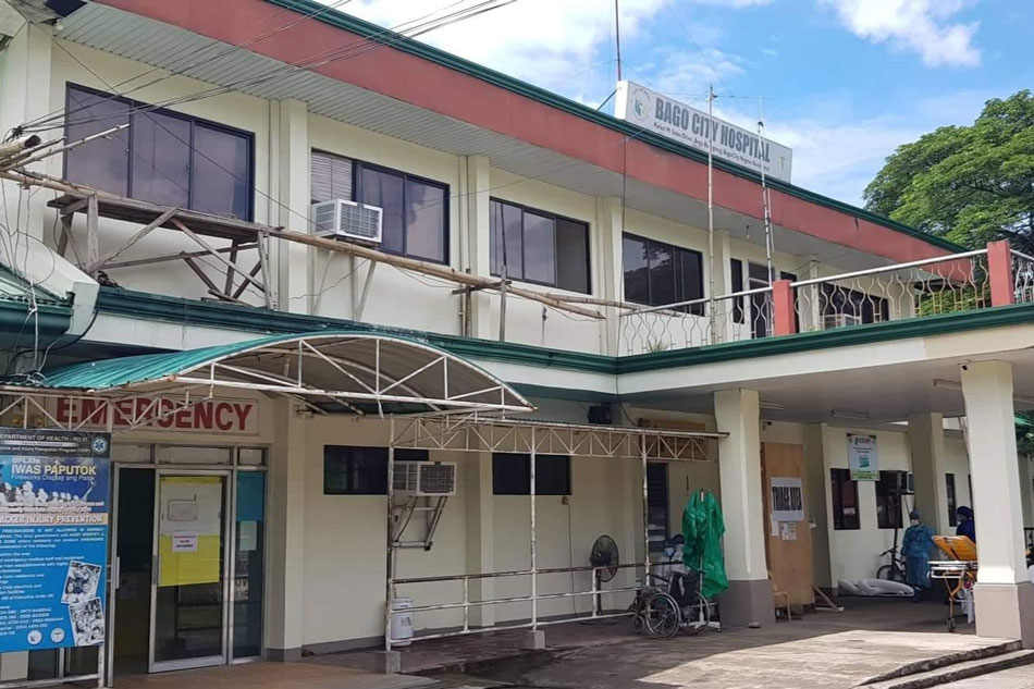 Ospital sa Bago City ‘di muna tatanggap ng pasyente; 1 doktor may COVID-19 1