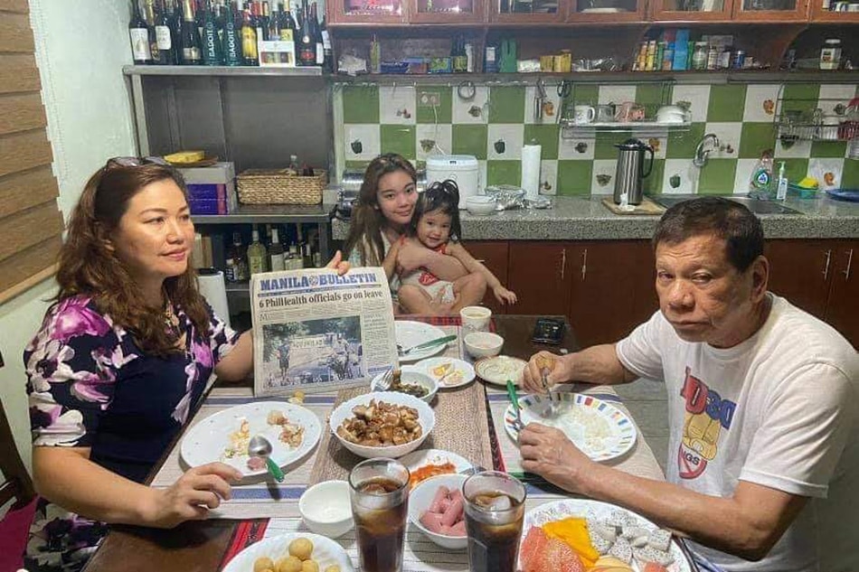 LOOK: Duterte shares meal with family as rumors of failing health swirl 1