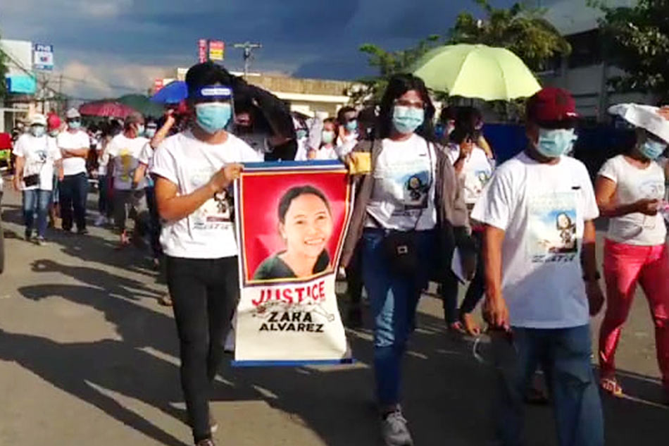 Pinaslang na human rights activist sa Negros na si Zara Alvarez, inilibing na 1