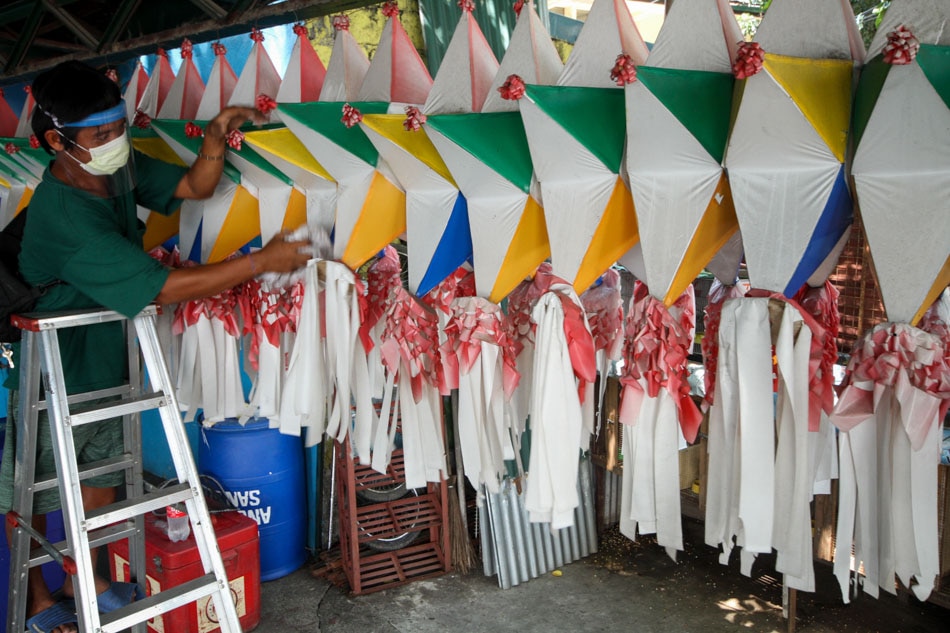 Preparing for Christmas in Manila amid COVID-19 pandemic