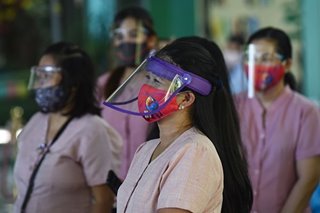 DepEd urged to ensure help if teachers catch COVID during pilot physical classes
