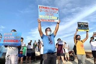 Pro-environment groups idinaan sa pag-jogging ang protesta vs Manila Bay 'white sand'