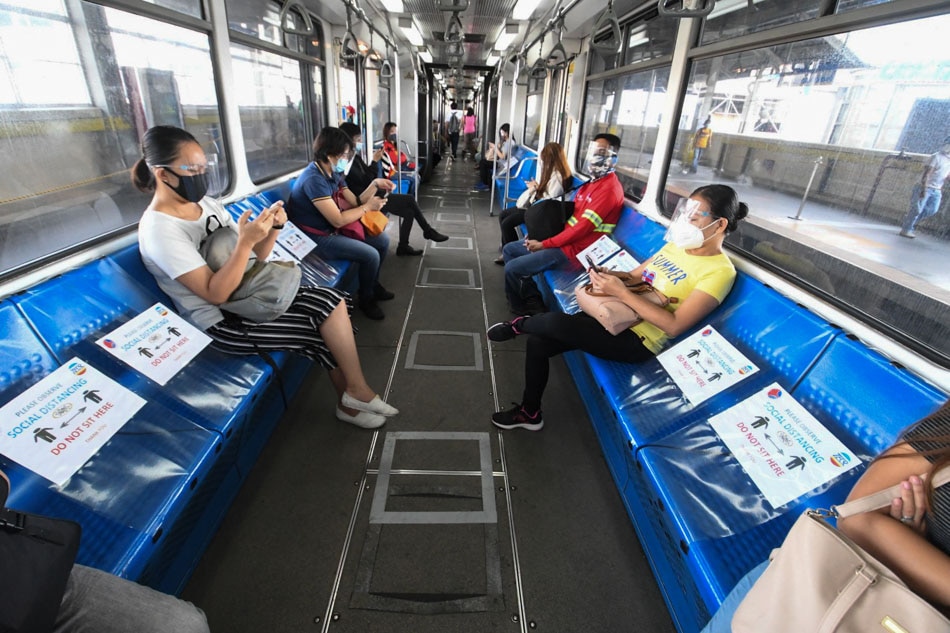 Philippines eases coronavirus distancing rules in public transport 2