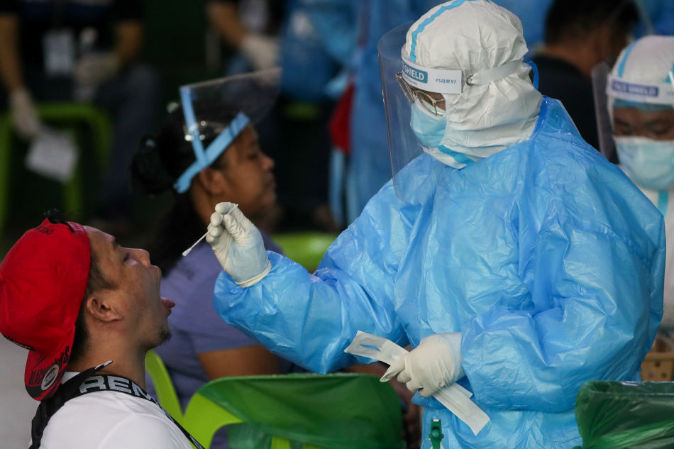 Philippines&#39; coronavirus cases breach 300,000-mark 1