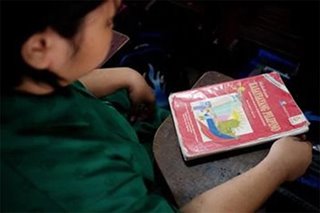 Lapid pitches bill seeking to legalize digital scanning of textbooks