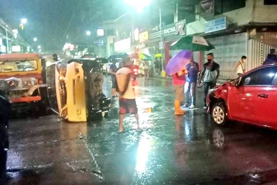 SAPUL SA CCTV: Taxi tumagilid nang mabangga ng kotse sa Makati 1