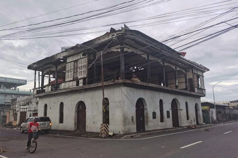 Manalang House sa Tabaco City, Albay kasama sa mga napinsala ni &#39;Rolly&#39; 1