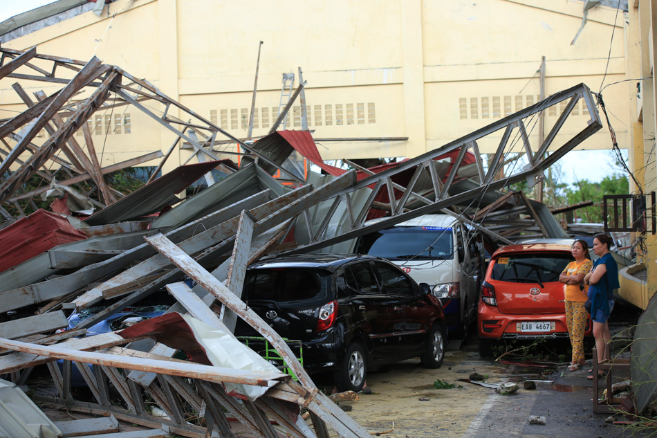SLIDESHOW: Super Typhoon Rolly&#39;s fury 19