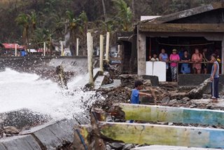 PAGASA: Stronger Ulysses could trigger 3-meter storm surge in some Luzon areas