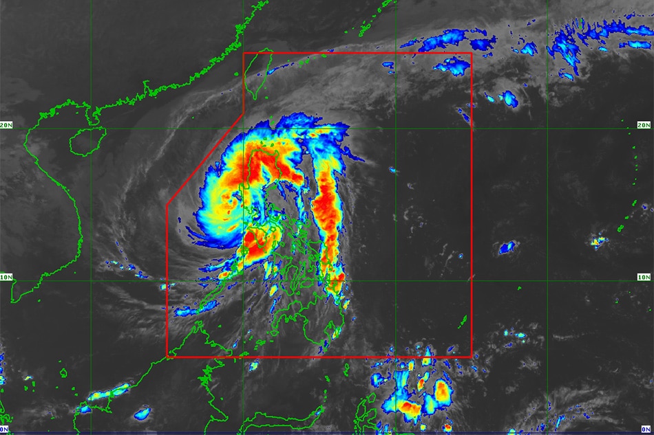 Typhoon Ulysses weakens, set to exit Luzon | ABS-CBN News