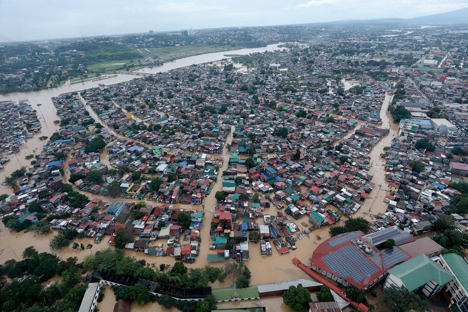 Ulysses triggers memories of Ondoy with heavy rains, severe flooding ...