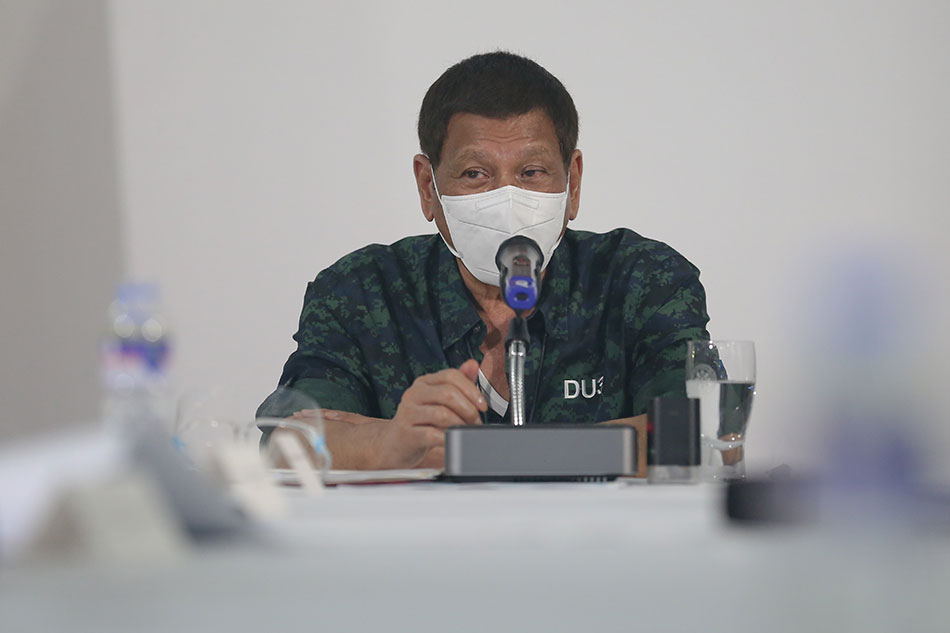 Fact-check on Duterte&#39;s tirades vs Robredo, UP 1