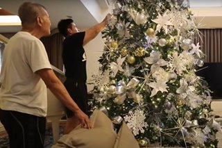 WATCH: Xian Lim sets up his first-ever Christmas tree