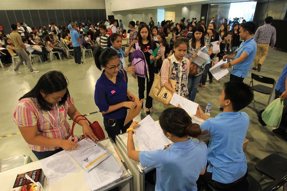 Dissecting Data: PH jobless data see &#39;worst&#39; year as virus wipes out 2019 gains 1