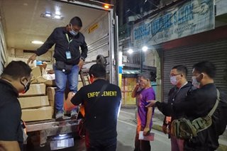 Higit 800 kilo ng undocumented frozen meat kinumpiska sa Bacoor