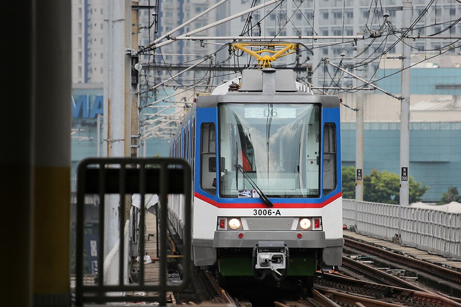 MRT nilimitahan ang biyahe dahil sa &#39;power technical issue&#39; 1