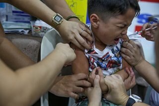 Pilipinas may mauutangan para pondohan ang COVID-19 vaccines: Palasyo