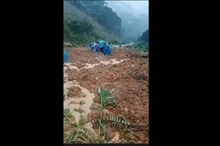 Kalsada sa bayan ng Monkayo 'di madaanan dahil sa landslide