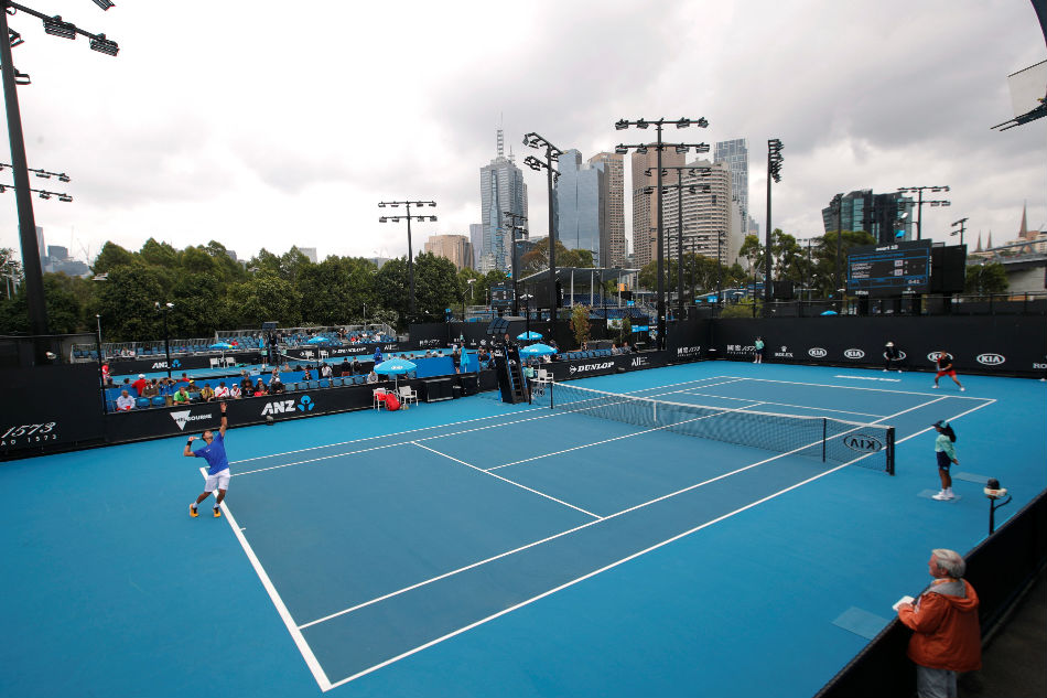 Tennis: Clearer weather allows Australian Open qualifying to start on time 1