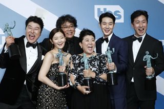 'Parasite' scores upset at SAG awards, boosting Oscar chances