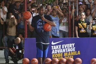 Kobe Bryant inalala ng Pinoy fans sa mga mural, memorabilia