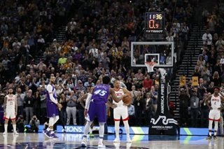 NBA players, fans pay tribute to trailblazing idol Kobe