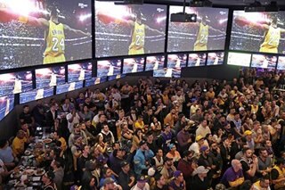 NBA: Kobe Bryant tributes abound at All-Star Game in Chicago