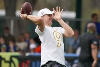 Lebron, NFL players rip quarterback over kneeling comments