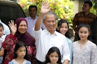 Malaysia's Mahathir out as PM, as rival Muhyiddin Yassin wins power