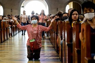 Mga misa ng Simbahang Katolika tuloy pa rin