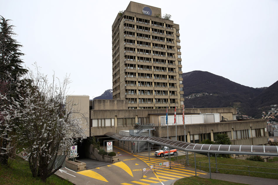 Swiss official warns of hospital collapse if virus spreads 1
