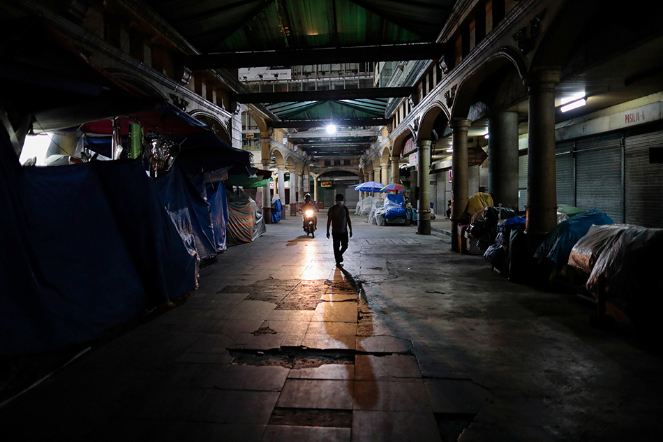 Lockdown or lock-in? Fears of alcoholism, addiction in confinement 1