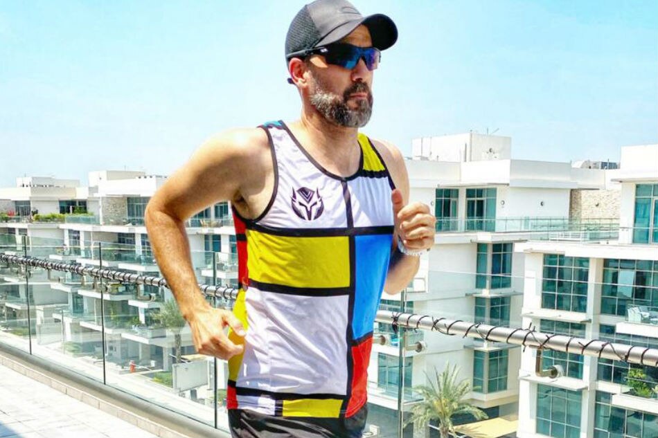 Couple run Dubai balcony marathon to beat coronavirus blues 2