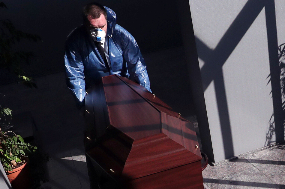 Coronavirus attacks global economy as Europe, US deaths mount 1