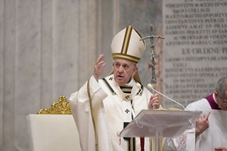'Be messengers of life in a time of death,' Pope Francis says on Easter eve